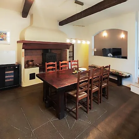 2 Bedroom Awesome In *