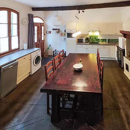 2 Bedroom Awesome In Servian
