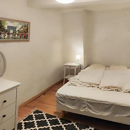 Hébergement de vacances 2 Bedroom Awesome In *