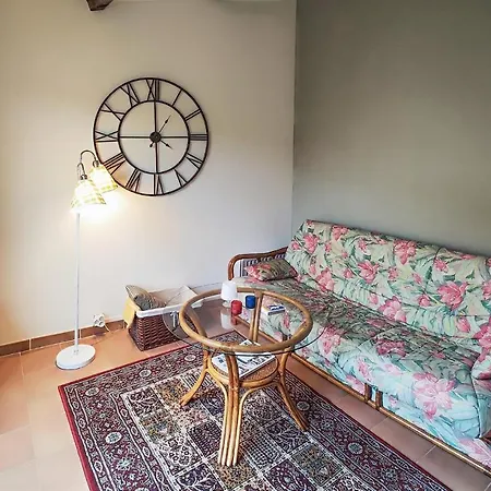 2 Bedroom Awesome Home In Servian *
